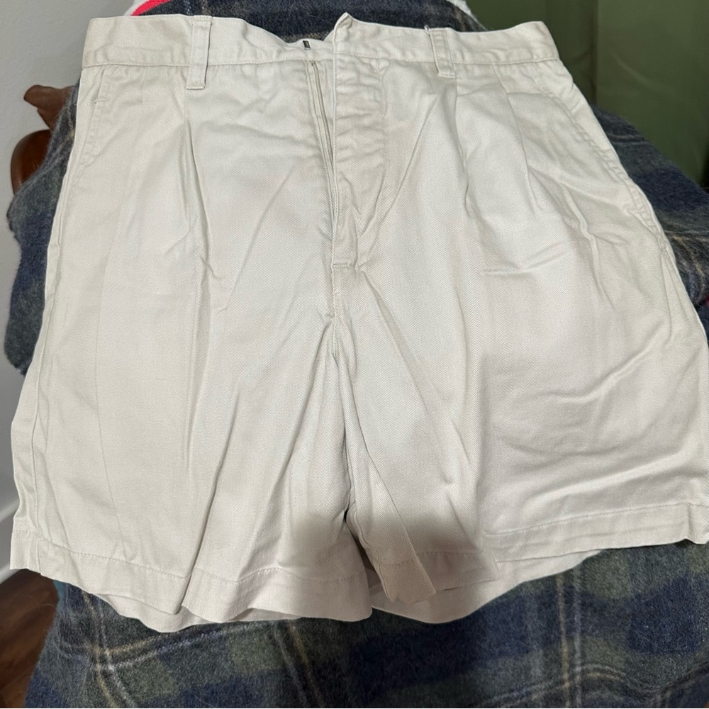 Women's Cream Shorts